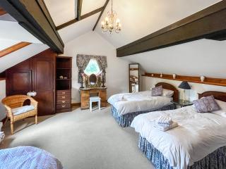 Henfaes Bach - Uk50268 - 2
