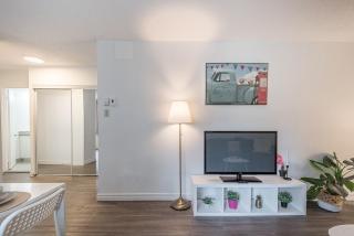 Spacious and Cozy 1BR - Near Old Port - 3