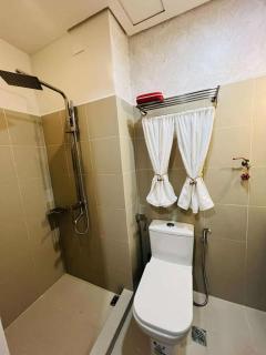 Red Res Where Style Lives RED RES B01-2132 - 6