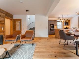 Mountain Chalet Dahoam - 2