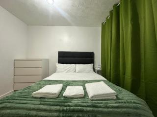 Serene Birmingham City Apartment with free parking - Sleeps 6 - Prime, Disney, Netflix - 5