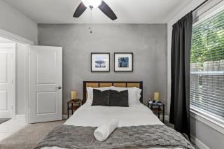 Spacious 3BR-BBQ-Yard-9 min to Downtown and Medical Center - 9