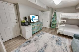 Newly Added, Barefoot Yacht Club, Saltwater Pools! - 6