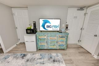 Newly Added, Barefoot Yacht Club, Saltwater Pools! - 4