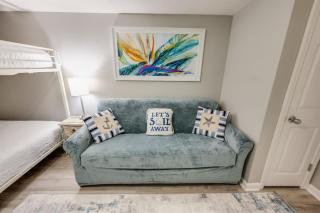 Newly Added, Barefoot Yacht Club, Saltwater Pools! - 1