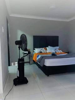 Morothong Guest Suites - 0