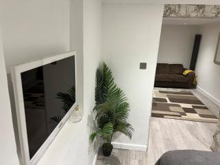 Cozy Modern Studio Near Wembley - 7