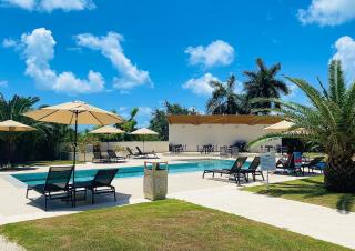 Maho Escape- with Pool and Gym, Lagoon view, walk to Maho Beach and Mullet Bay, walk to dinning - 0