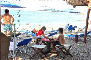 Beachfront Lampis Dolphin 3 - 9