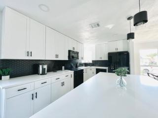 Modern & Cozy house with pool - 4