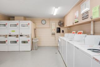 Kahana Reef 201 · KR 201 OceanFront 1BD Condo w Ocean Views Pool - 1