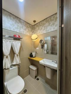 Stans Haven by AC FAME RES B04-2128 - 9