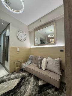 Stans Haven by AC FAME RES B04-2128 - 5