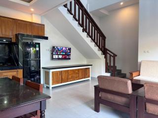 San Villa Canggu - 3BR Private Pool & Fast Wifi - 6