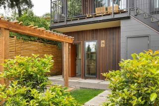 Chic 2020-Built 2BR Urban Oasis Private Backyard - 1