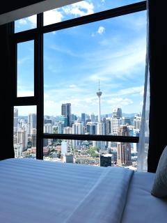The AKSON Suites near TRX with Rooftop Pool in KL - 2