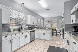 Spacious Family Retreat Near Keller City Center - 5