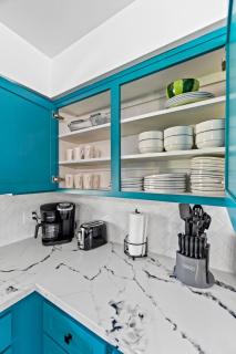 Cambridge Corner - Gateway to Sequoia Ntl Park - 9