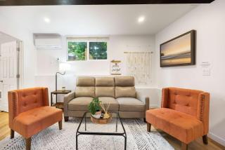 Brand New 1BR Designer's Oasis 1min to I-5 Costo - 5