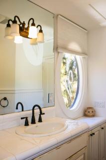 Lake Hodges View, Large Deck, Minutes to Legoland - 1