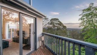 La Cachette in Upwey 3BR Retreat with Mountain Views - 2