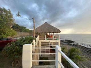 Artola Beach Rentals Advisors - 9