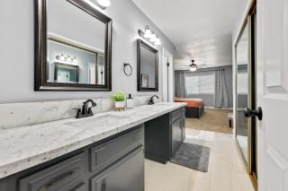 The Royal Oak Splash Sequoia Nat'l Park Lake Mts - 2