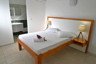 Charmante villa F6 les pieds dans l'eau - 8