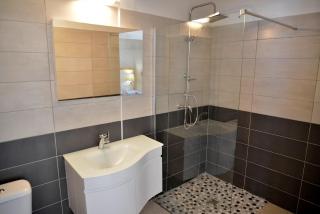 Charmante villa F6 les pieds dans l'eau - 3