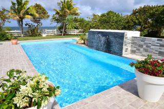 Charmante villa F6 les pieds dans l'eau - 0