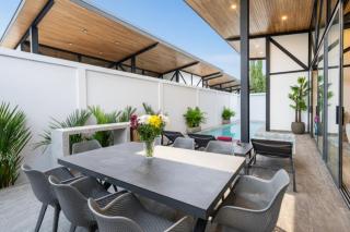 Modern 4-Bedroom Solar Villa with Pool & Game Zone at Sunset Garden 15 - 7