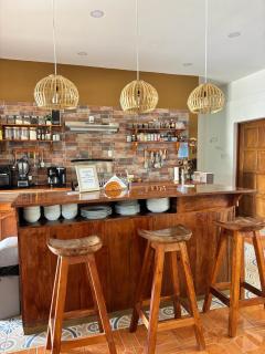 Artola Beach Rentals Advisors - 3