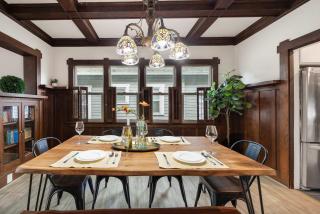 Sunny 3BR Home Near UW & Children Hospital Gym - 4