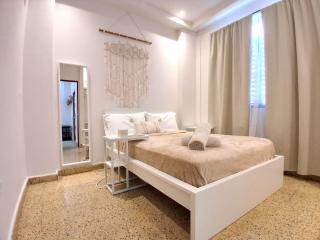 Entire Building For Large Groups 24 Generator! - 4