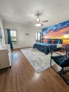 Twilight Hollow - Lakeview Retreat - Sleeps 24 - 7