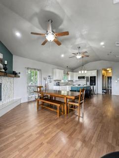 Twilight Hollow - Lakeview Retreat - Sleeps 24 - 5