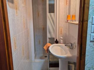 Appartement T4 de 68m² avec Terrasse et Casier à Ski - FR-1-234-344 - 6