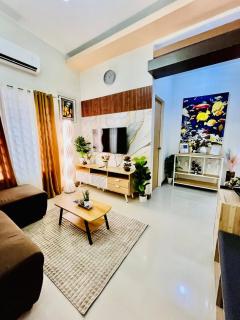 Bloomstone 2BR Family Suite in Gensan - 9