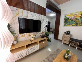Bloomstone 2BR Family Suite in Gensan - 4