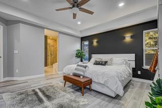 Colorado Springs Luxury Retreat - 7