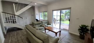 Greville Getaway - Absolute Waterfront - 4