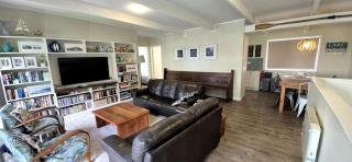 Greville Getaway - Absolute Waterfront - 5