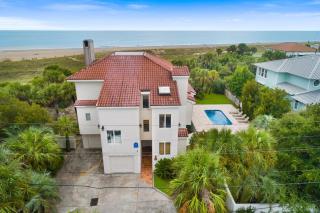 Villa by the Sea - 0