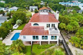 Villa by the Sea - 9