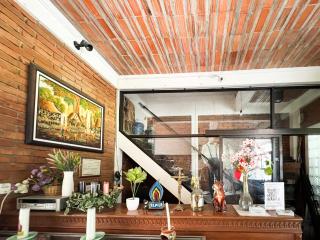 Huiz de Rico Guesthouse Syariah near Ambarrukmo Area - 1