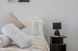 NEW 2BR 6P Walk to Freshwater, Manly & Curl Curl - 6