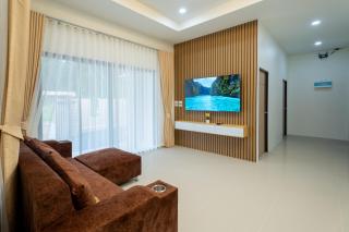 Wow Mountain Pool Villa Aonang - 1