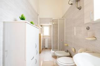 Cozy romantic loft- Cialdini 21 - 8