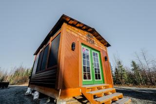 Big Lake Alaska Cozy Cub Cabin with Private Hot Tub & Sauna - 1