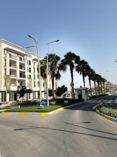 Yas golf collections - 2